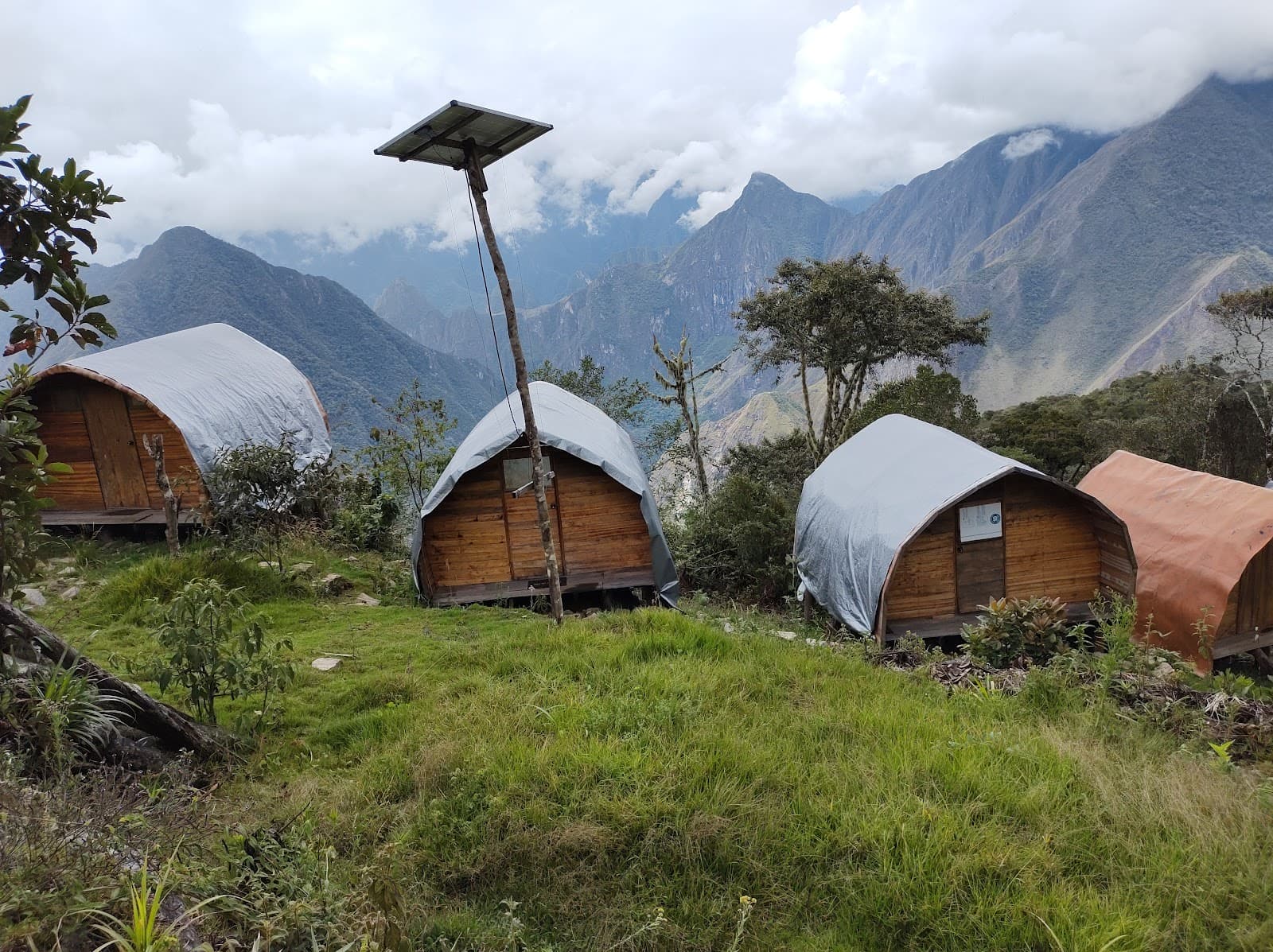 Machu Picchu EcoLodge & Restaurant