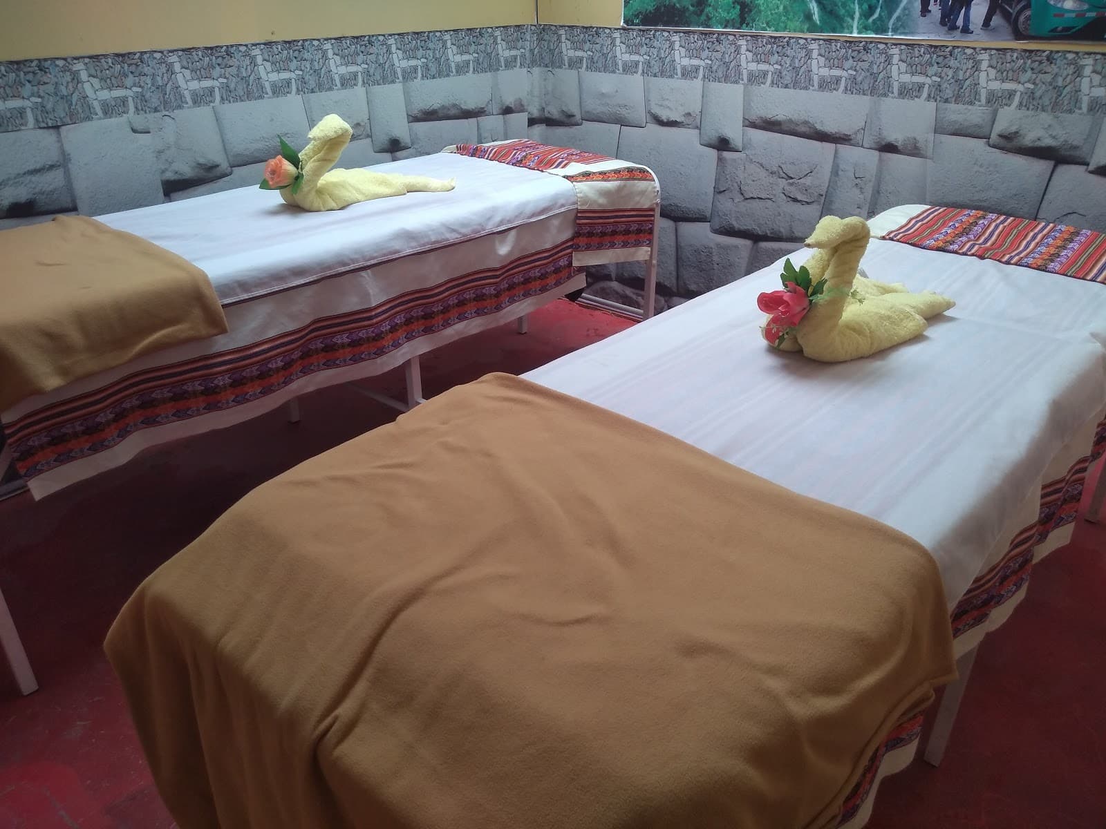 Ada Spa Massages
